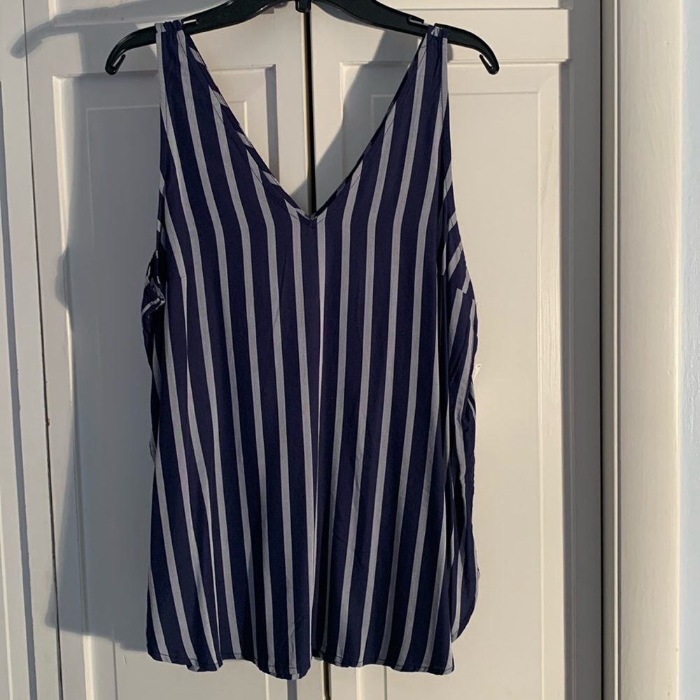 Old Navy Loose Fitting Striped Tank Top 🆕